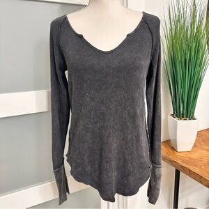 WE THE FREE Black Charcoal Ribbed Layer Up Long Sleeve Tee SZ Medium Grunge